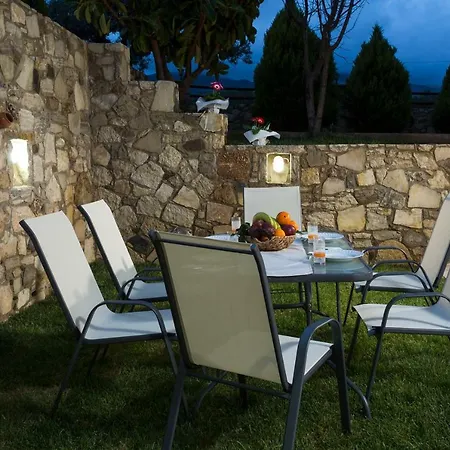 Georgia Sunset Apartment Trakhilos
